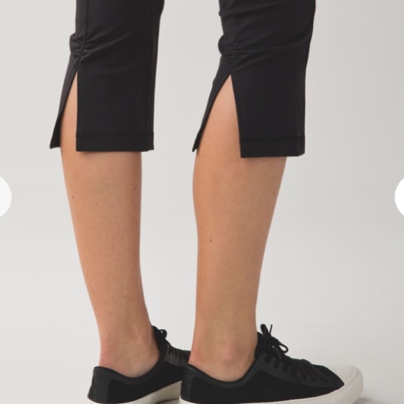 Lululemon Gather and Crow Crop II - Picture 2 of 3